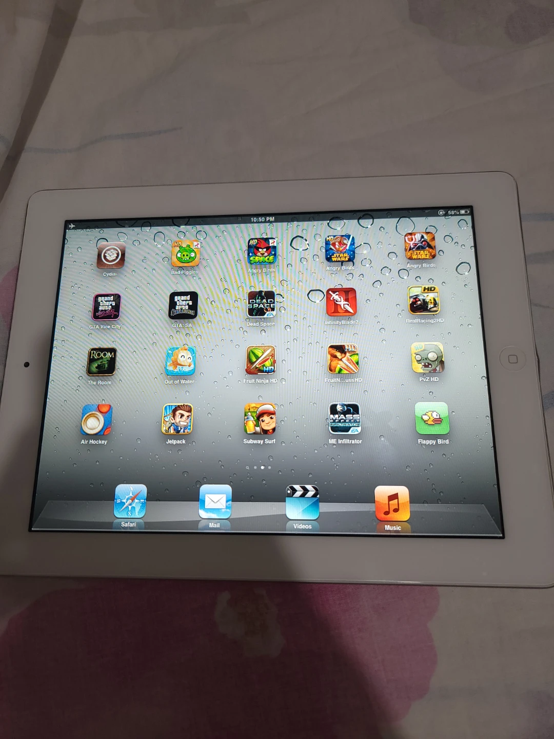 iPad 2nd gen 16gb, iOS 6.1.2 - photo 2