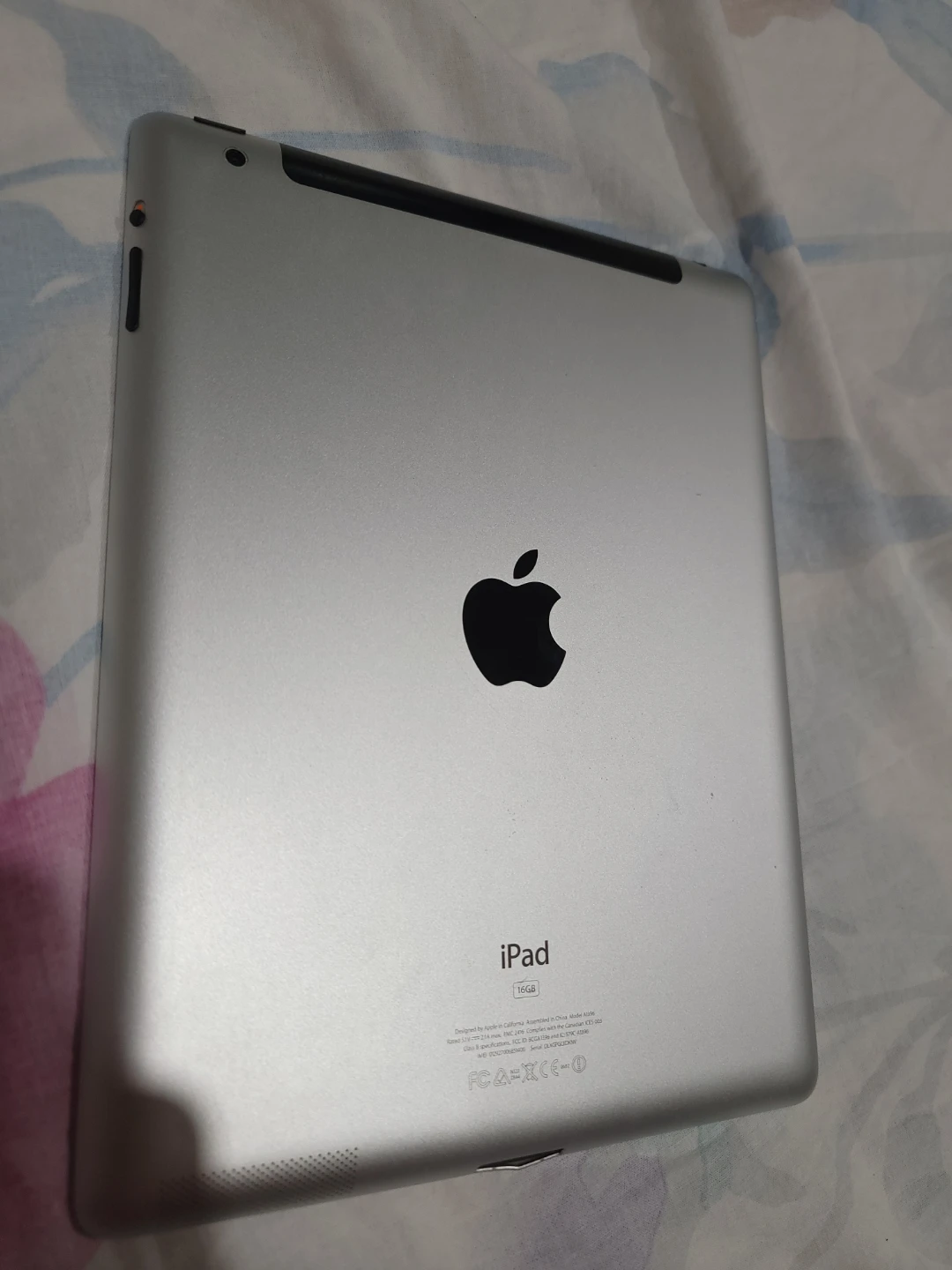 iPad 2nd gen 16gb, iOS 6.1.2 - photo 4