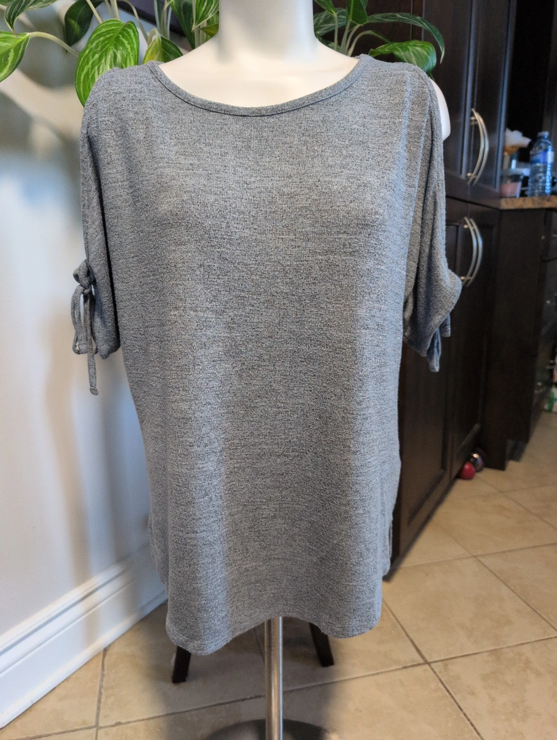 George Women's Grey Cold Shoulder Tie Sleeve T-Shirt Size S/P