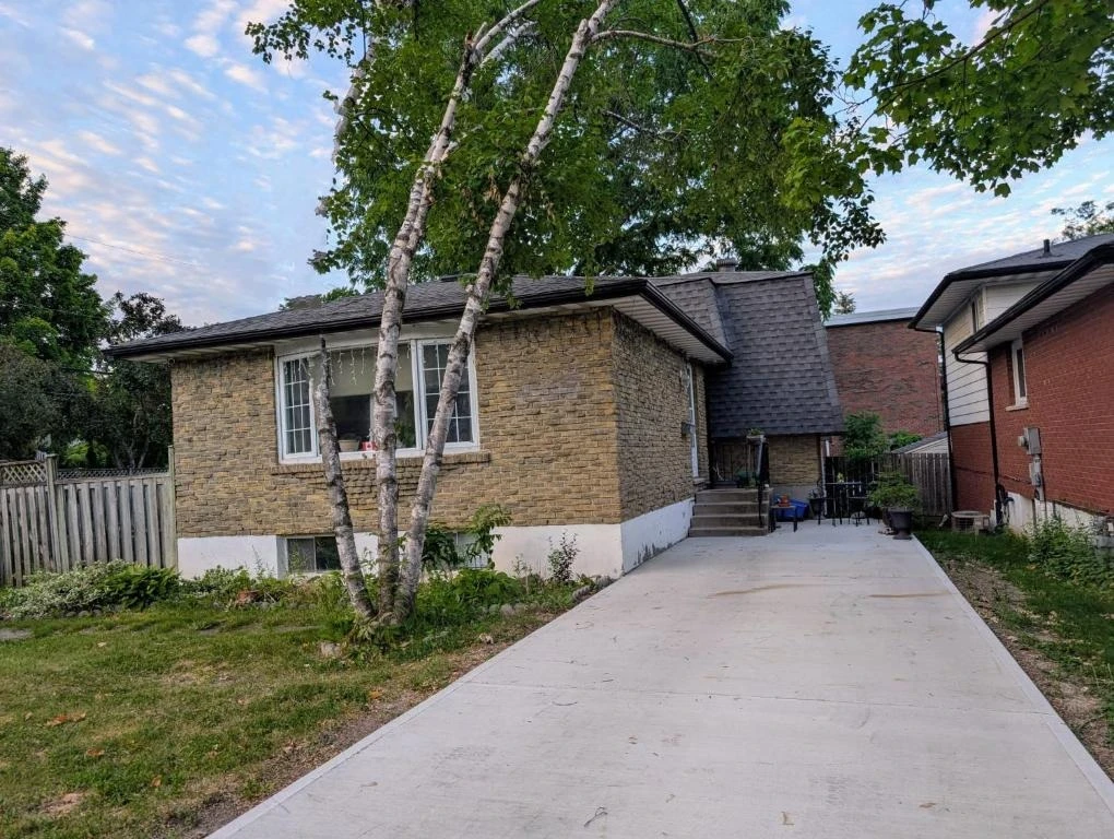 Room for rent in the best location, Peterborough, ON.