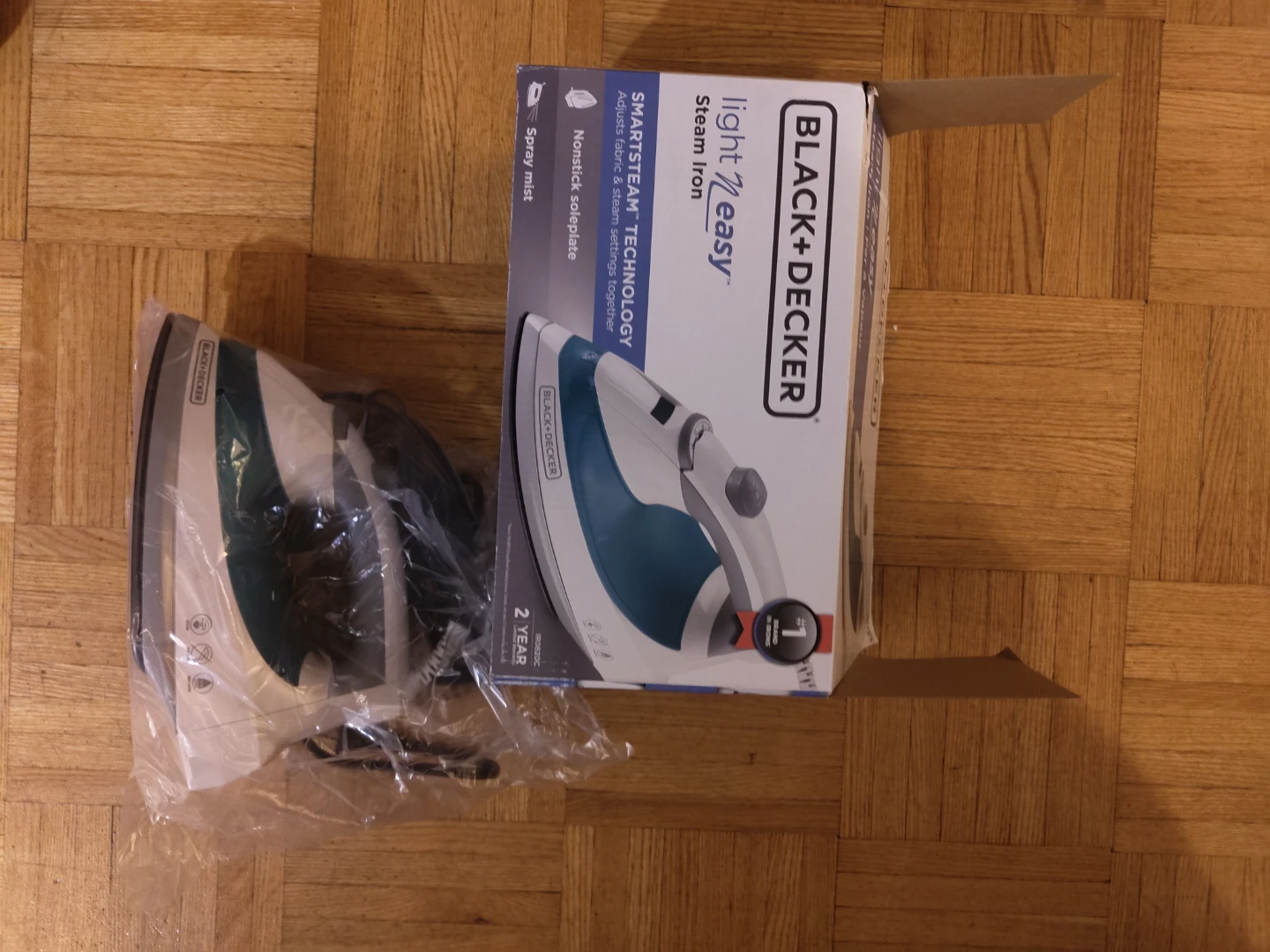 BLACK+DECKER Light 'n Easy Steam Iron