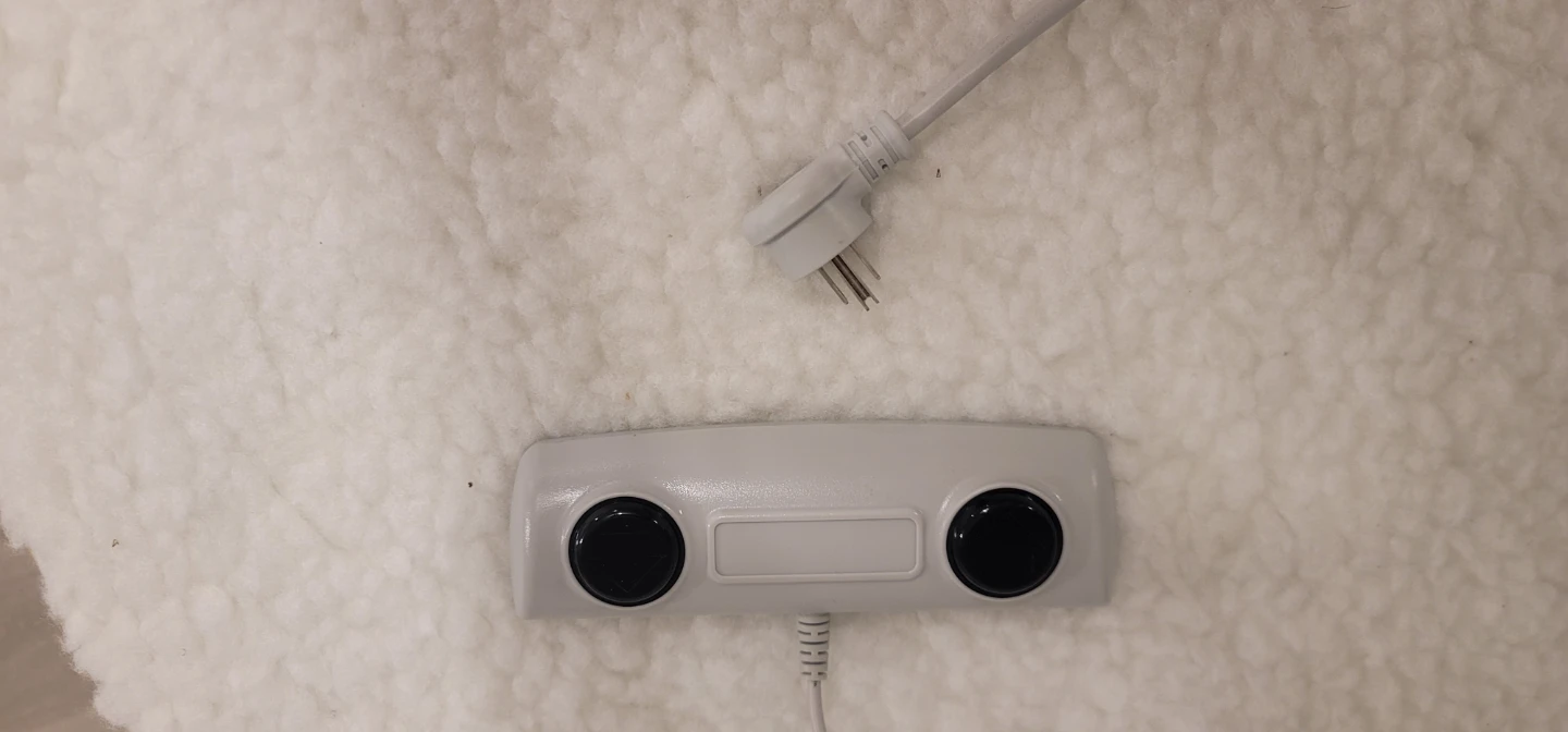 STRONGLITE electronic massage table - photo 4