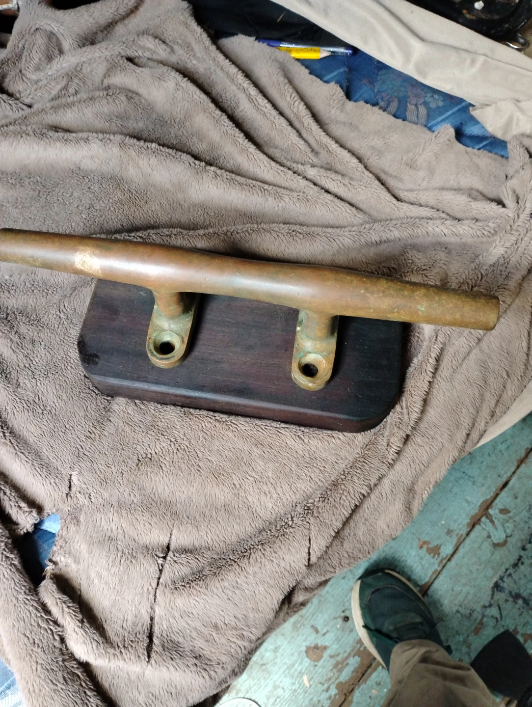 Vintage Brass and Wood Boat Cleat - photo 2