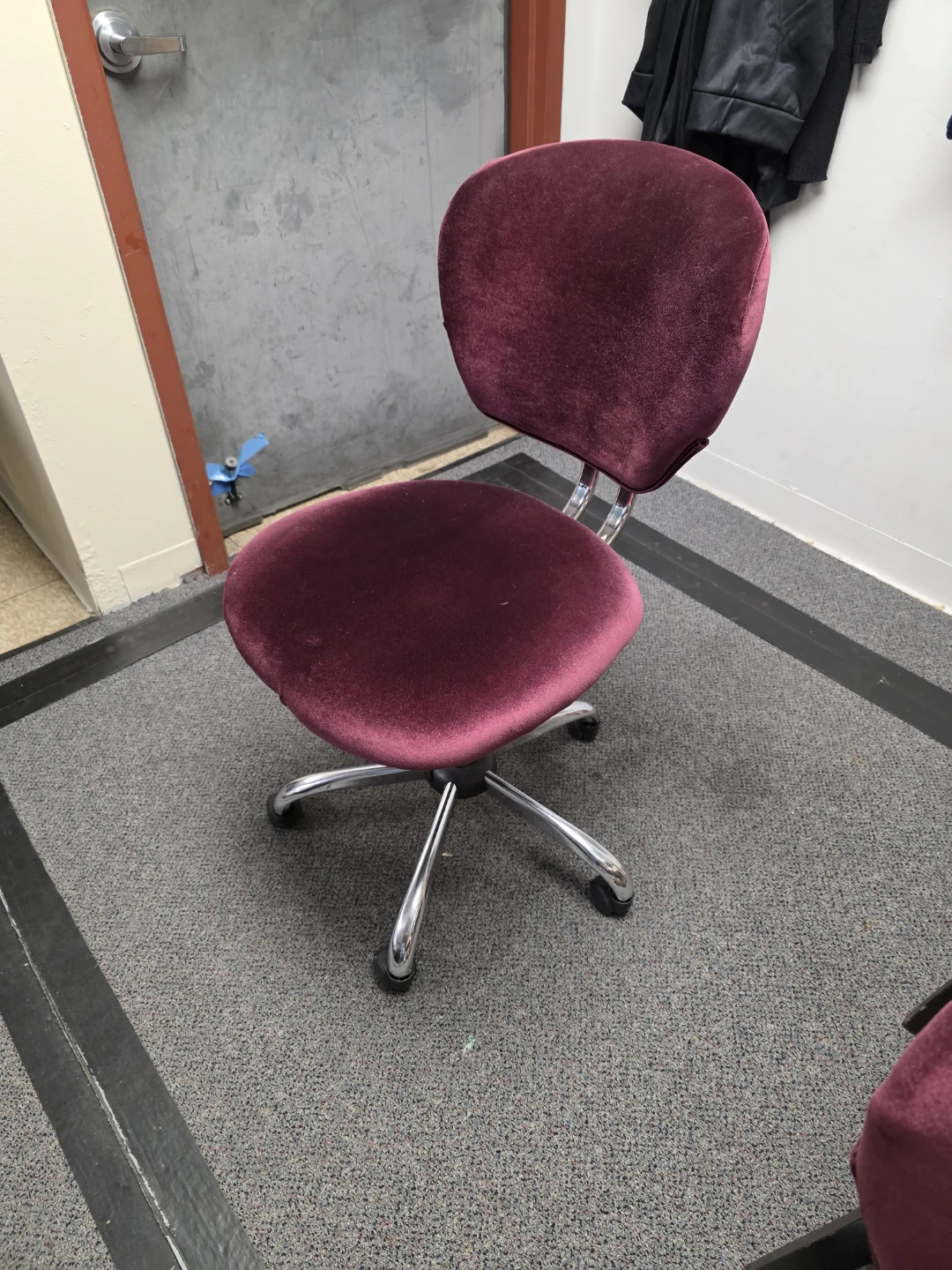 Plush Velvet Office Chair - Burgundy - photo 4