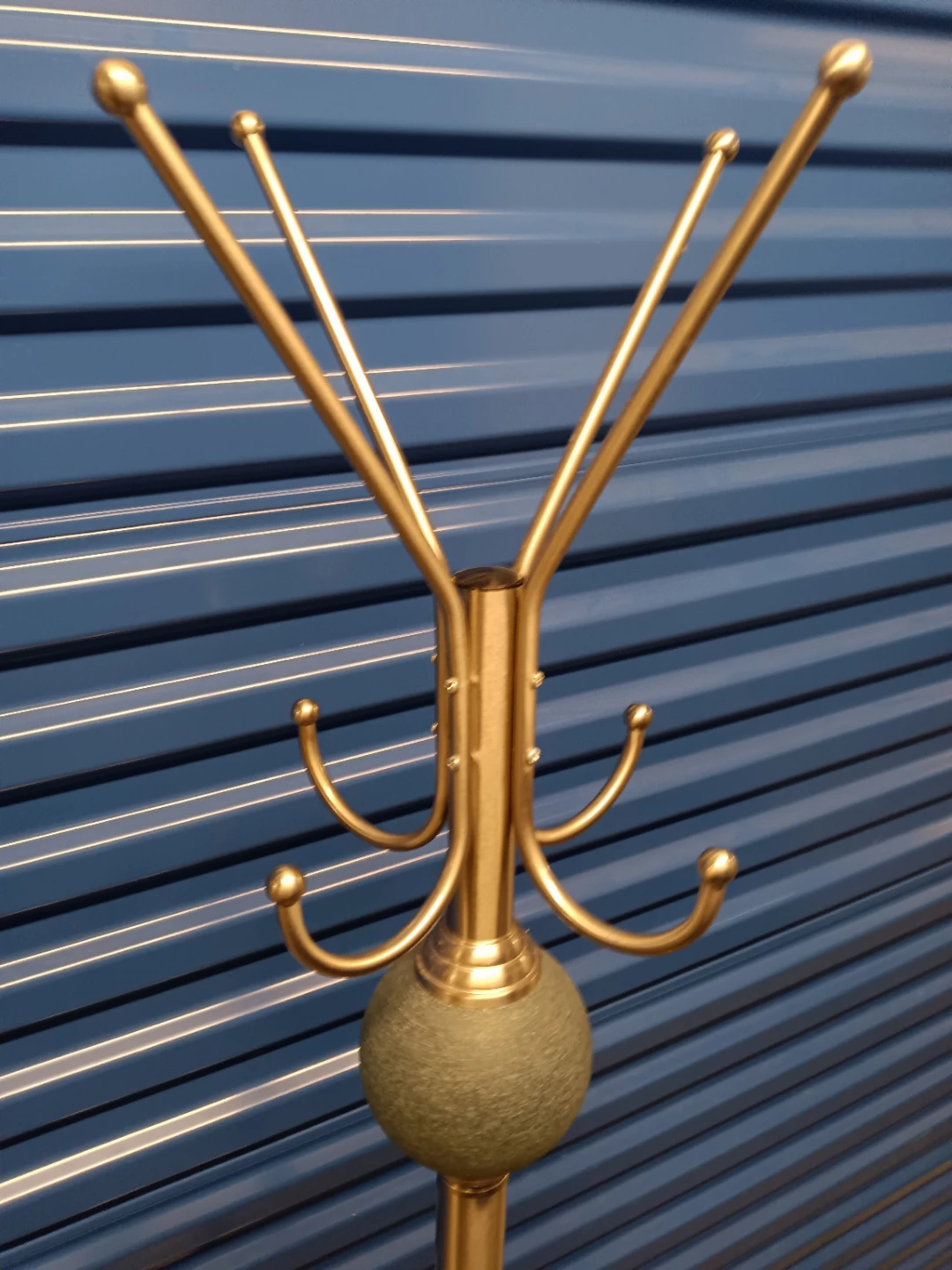 Stainless Steel Coat Rack with Decorative Orb 🌱 - photo 4