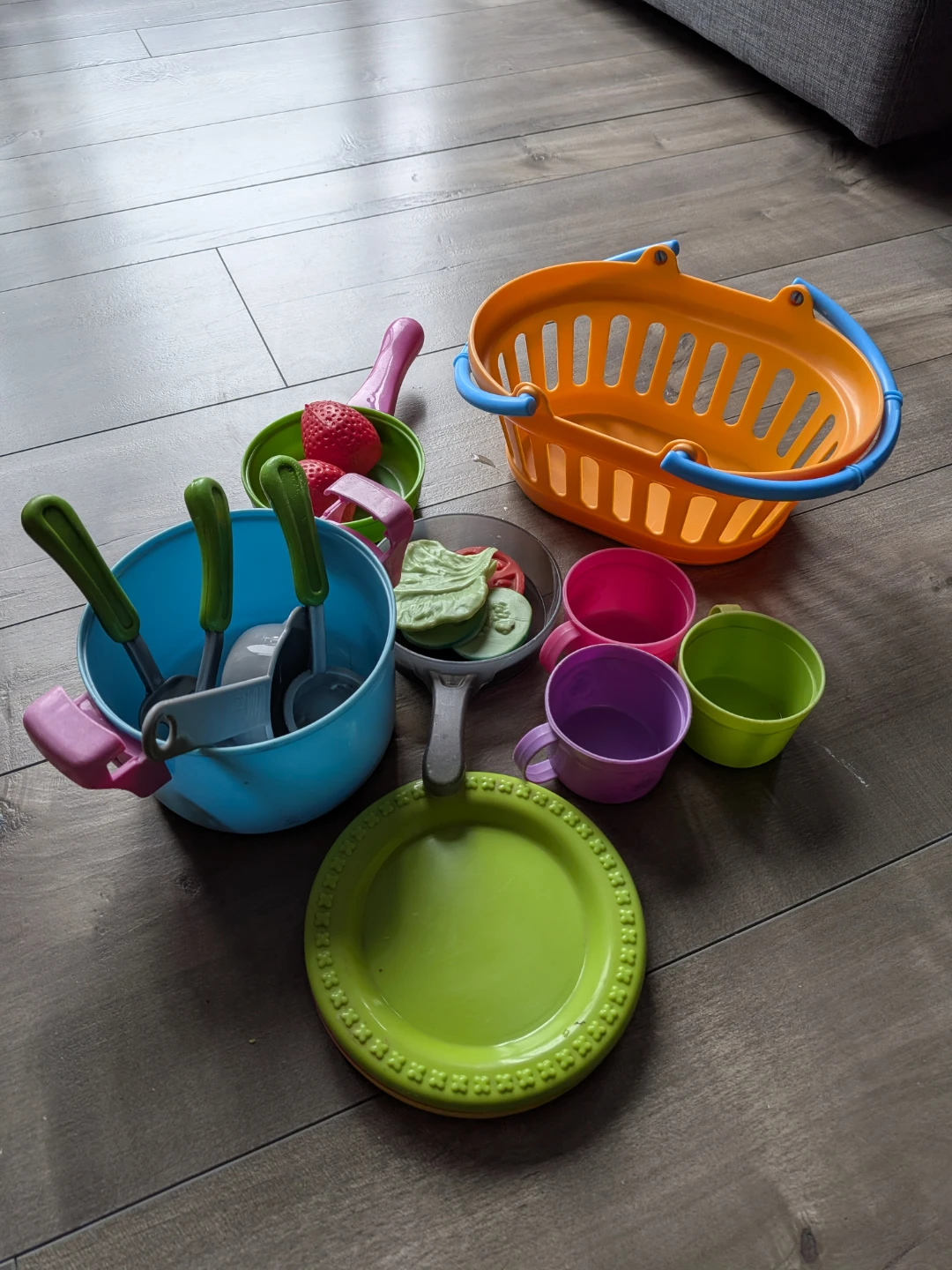 Toy Kitchen Playset with Basket and Accessories