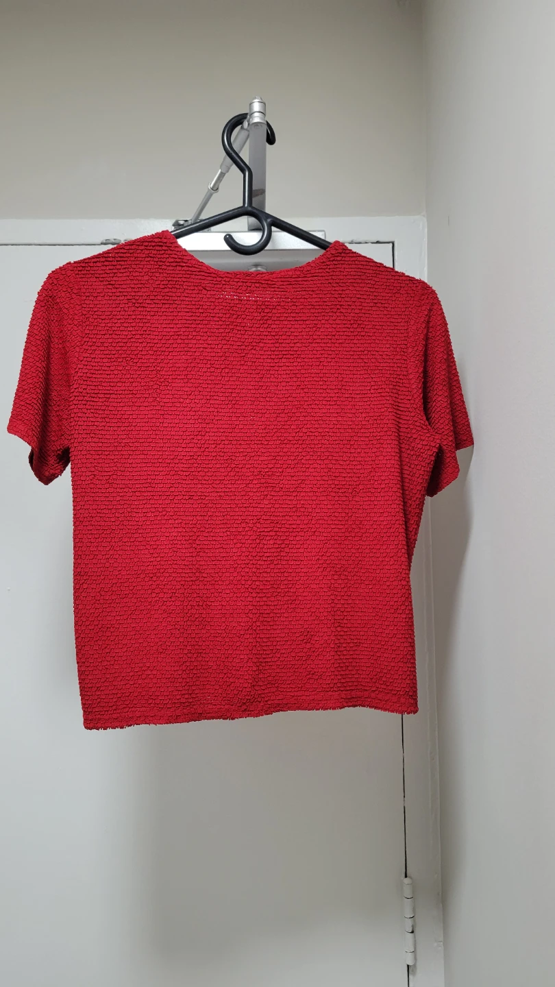 George Red Textured Short Sleeve Top - photo 2