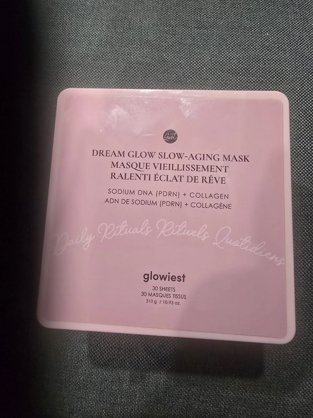 Glowiest Dream Glow Slow-Aging Mask with Sodium DNA & Collagen