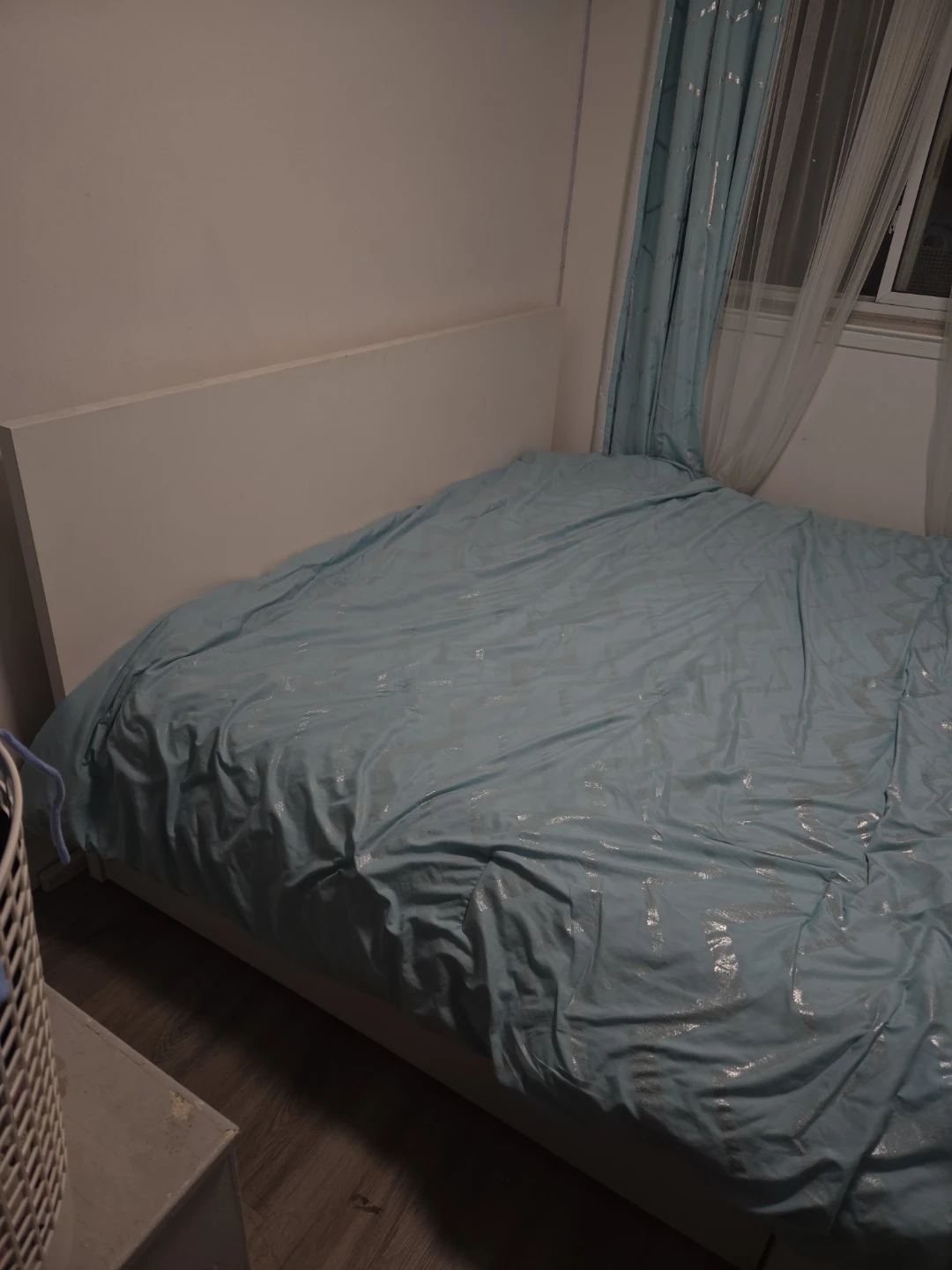 King size bed white frame