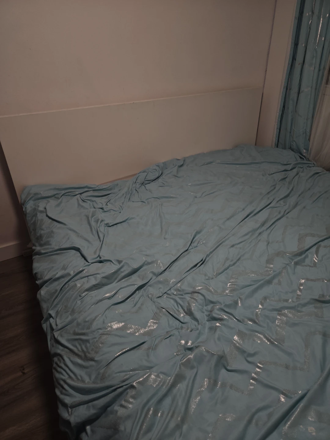 King size bed white frame - photo 2
