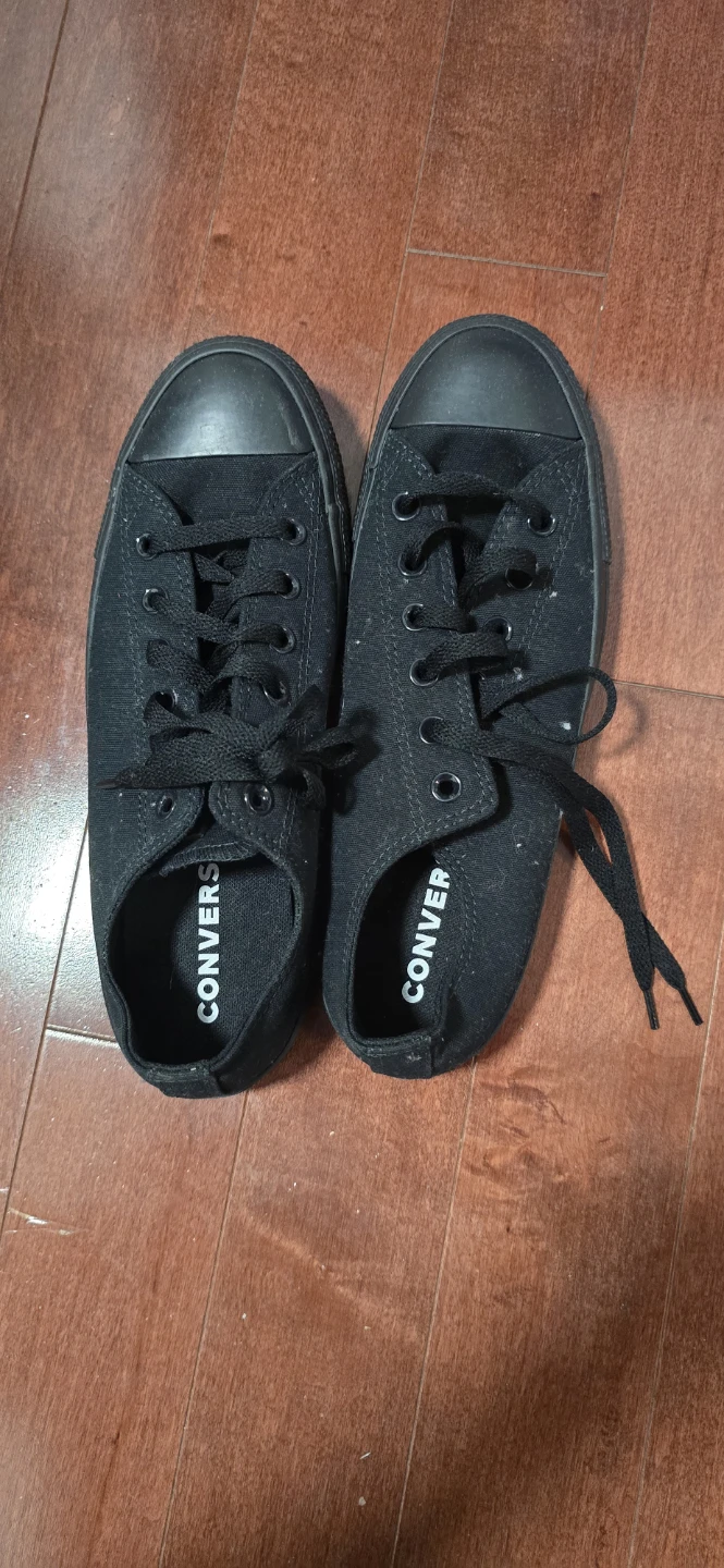 Converse Chuck Taylor shoes - photo 4
