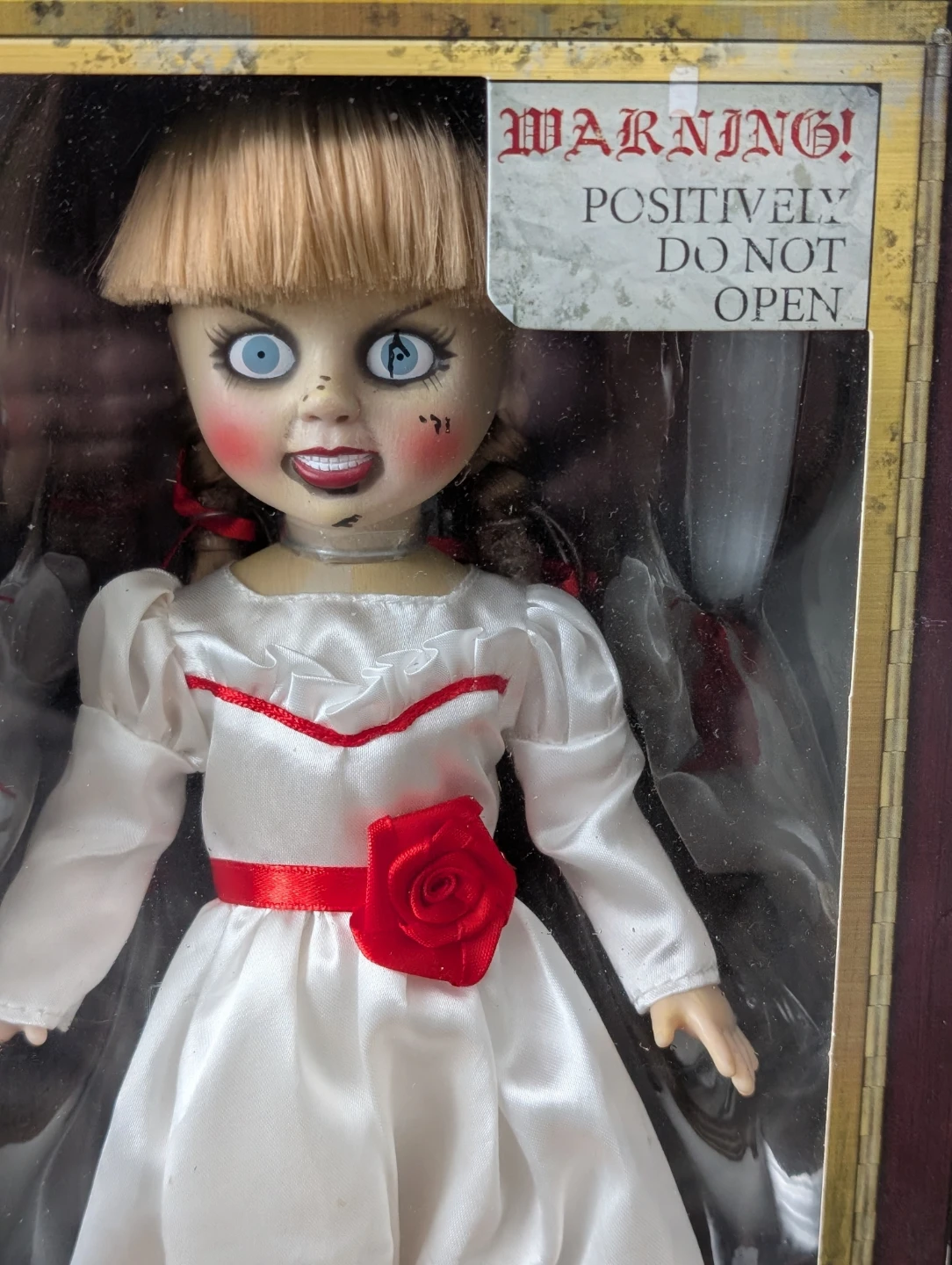 Mezco Toyz Living Dead dolls ANNABELLE.  Pick up in Braeside SW - photo 2