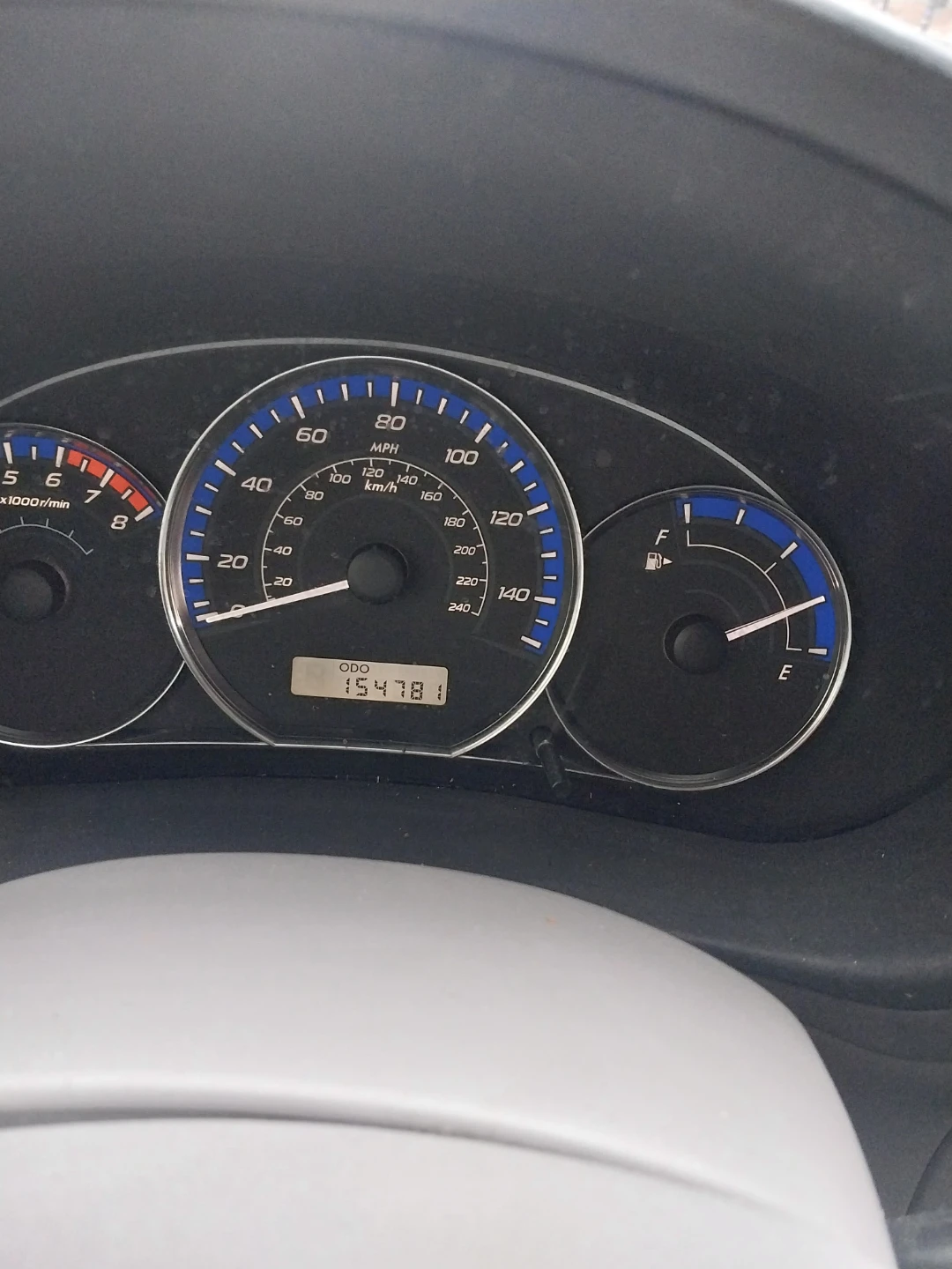 Red Subaru Forester SUV - photo 2