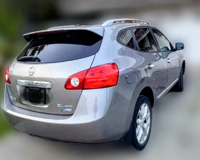 2011Nissan Rogue SL AWD - photo 2