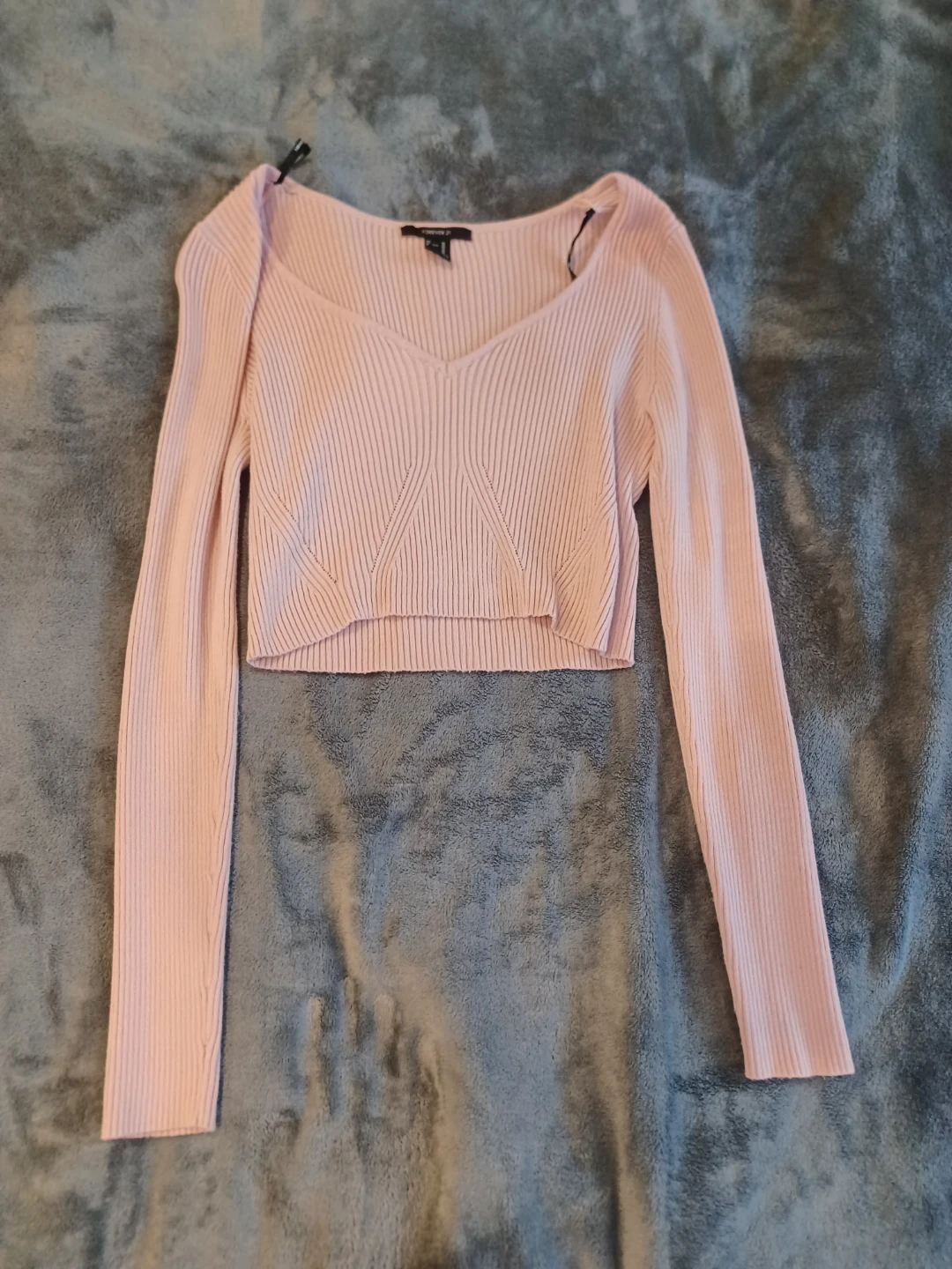 Forever 21 Ribbed Cropped Sweater - Size M