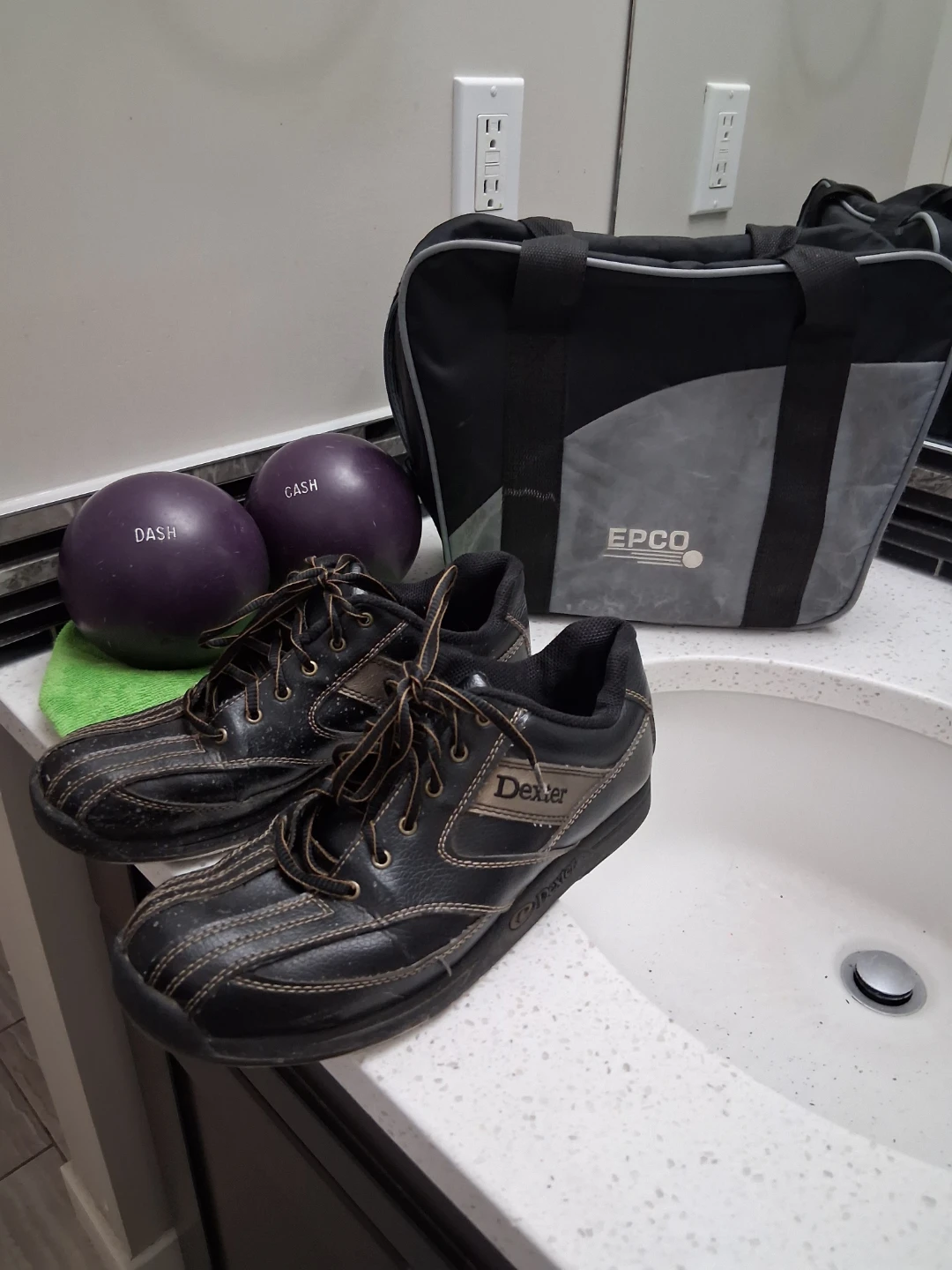 Dexter Bowling Shoes, 2 Purple Bowling Balls, and EPCO Bag