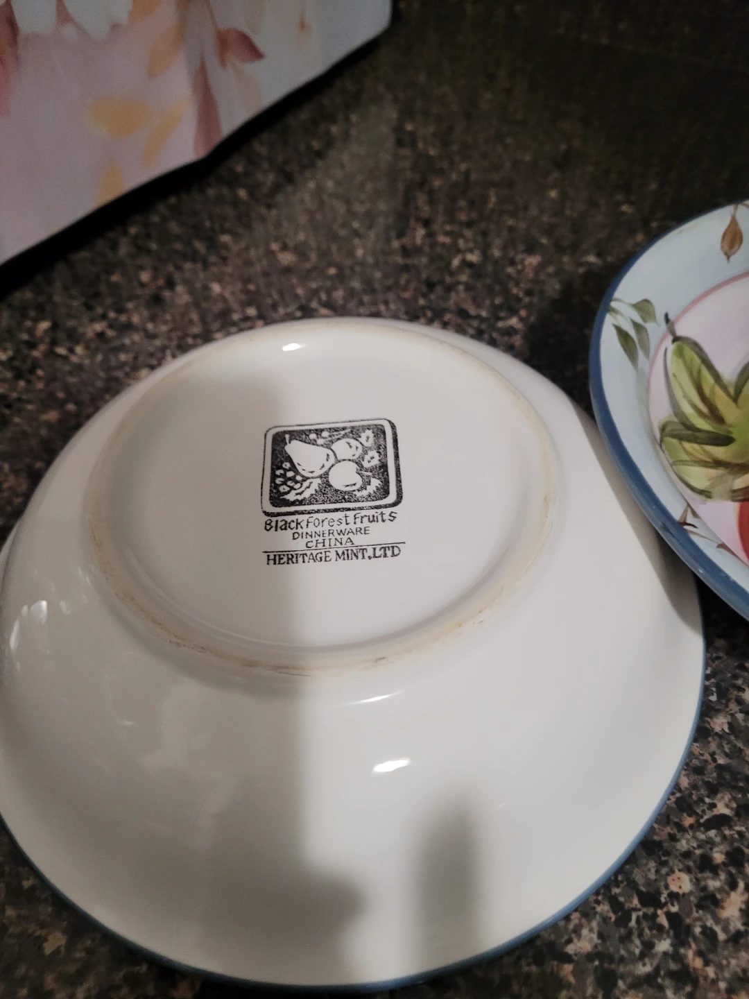 Set of 2 Heritage Mint Ltd Black Forest Fruits Bowls$10each - photo 3