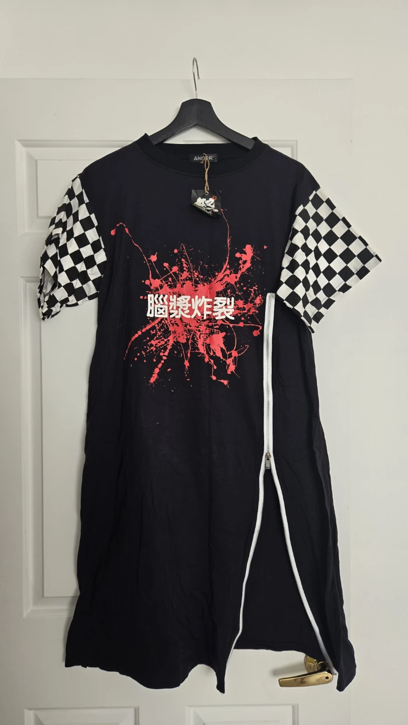 ANDGEER Black Graphic T-Shirt with Zipper Detail