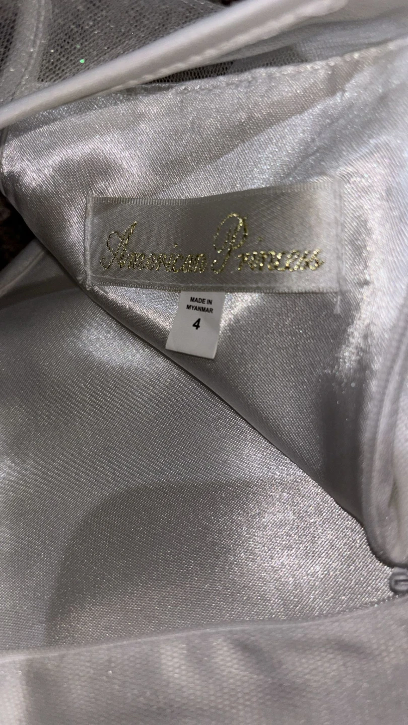 American Princess White Dress Size 4 - photo 3