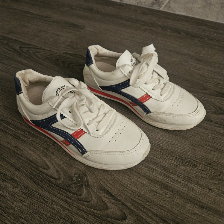 Vintage "Die Marke Mit Den 3 Streifen" Sneakers - photo 3