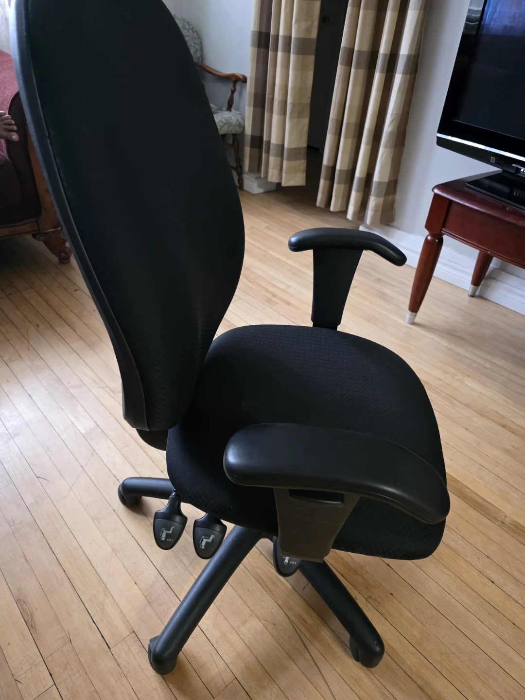 Black Office Chair - photo 2