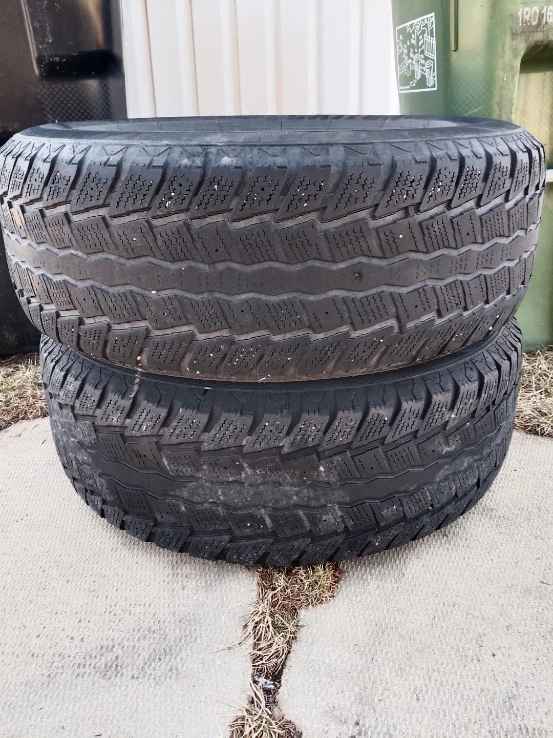 2 Winter Tires on Rims - photo 3