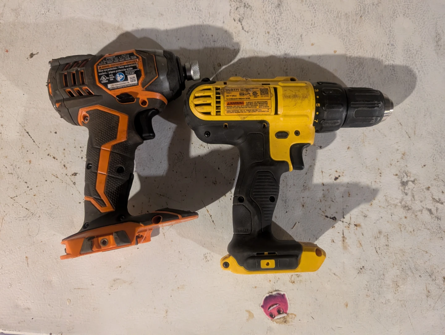 2x Drills: rigid & DeWalt - photo 2