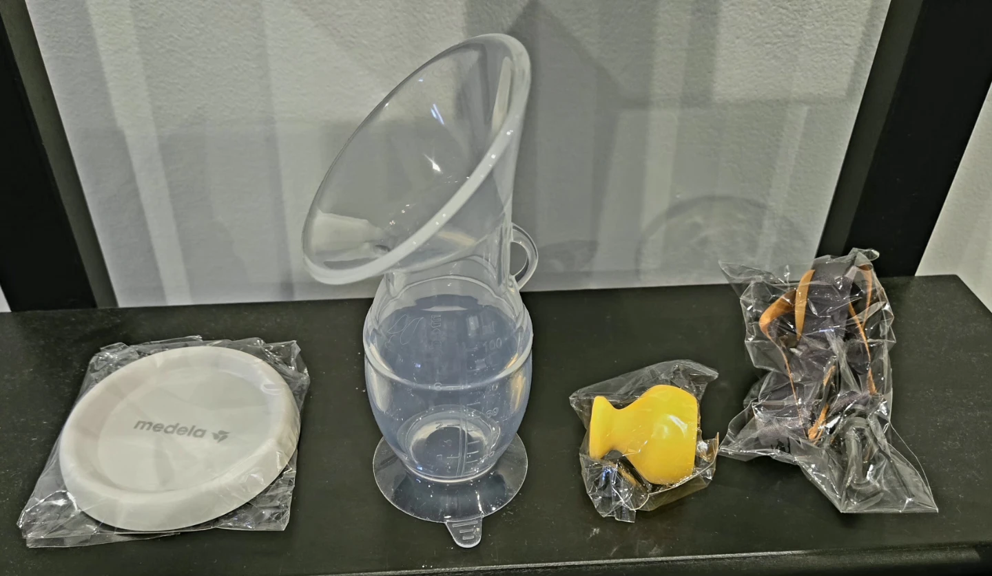 Medela Silicone Breast Milk Collector - photo 5