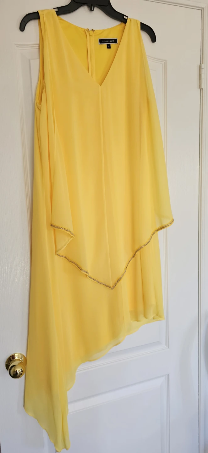 Yellow Sleeveless Embellished Dress Size 12 - photo 2