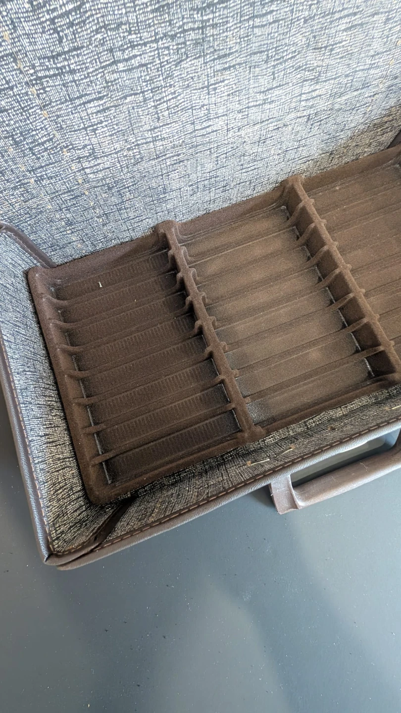 Cassette tape storage Case - photo 4