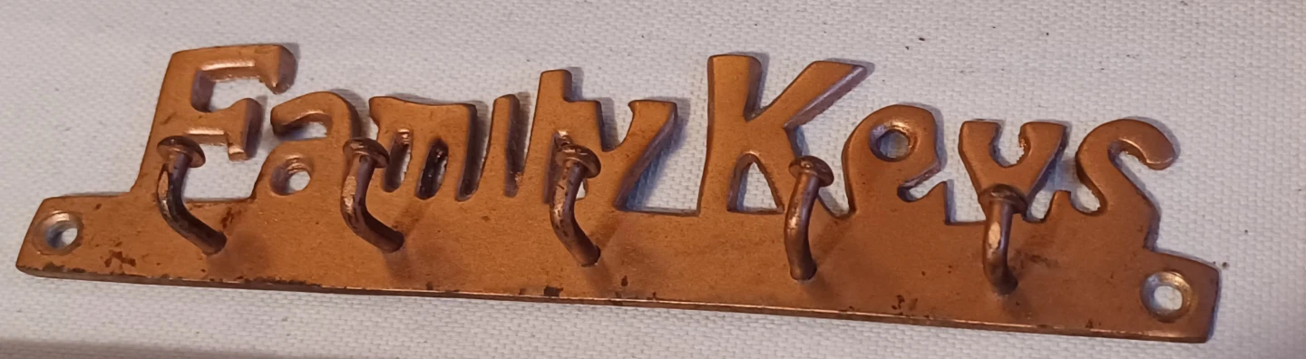 Family Keys Wall Mounted Key Holder - vintage item