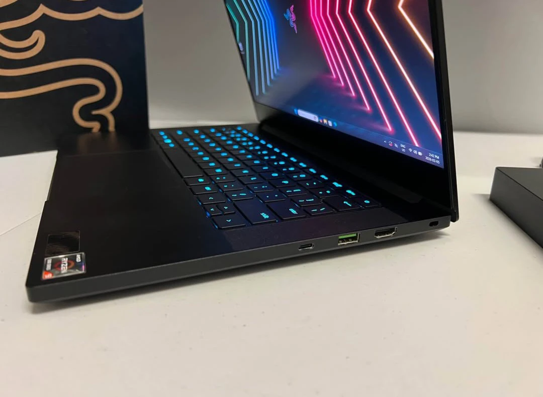 2021 Razer Blade 14 Ryzen 9 RTX 3070 Gaming Laptop - photo 5