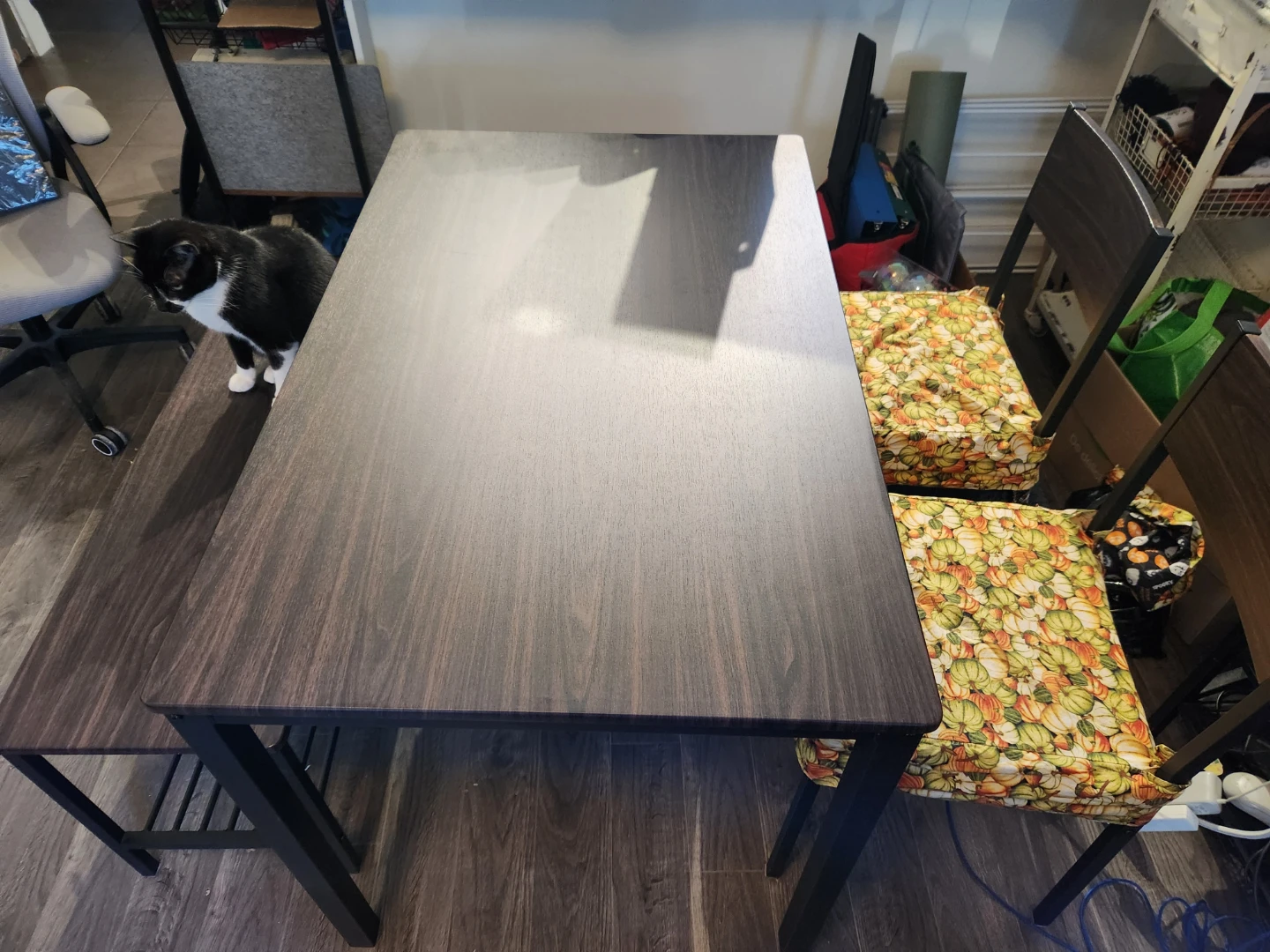 Table with two chairs and bench - photo 2