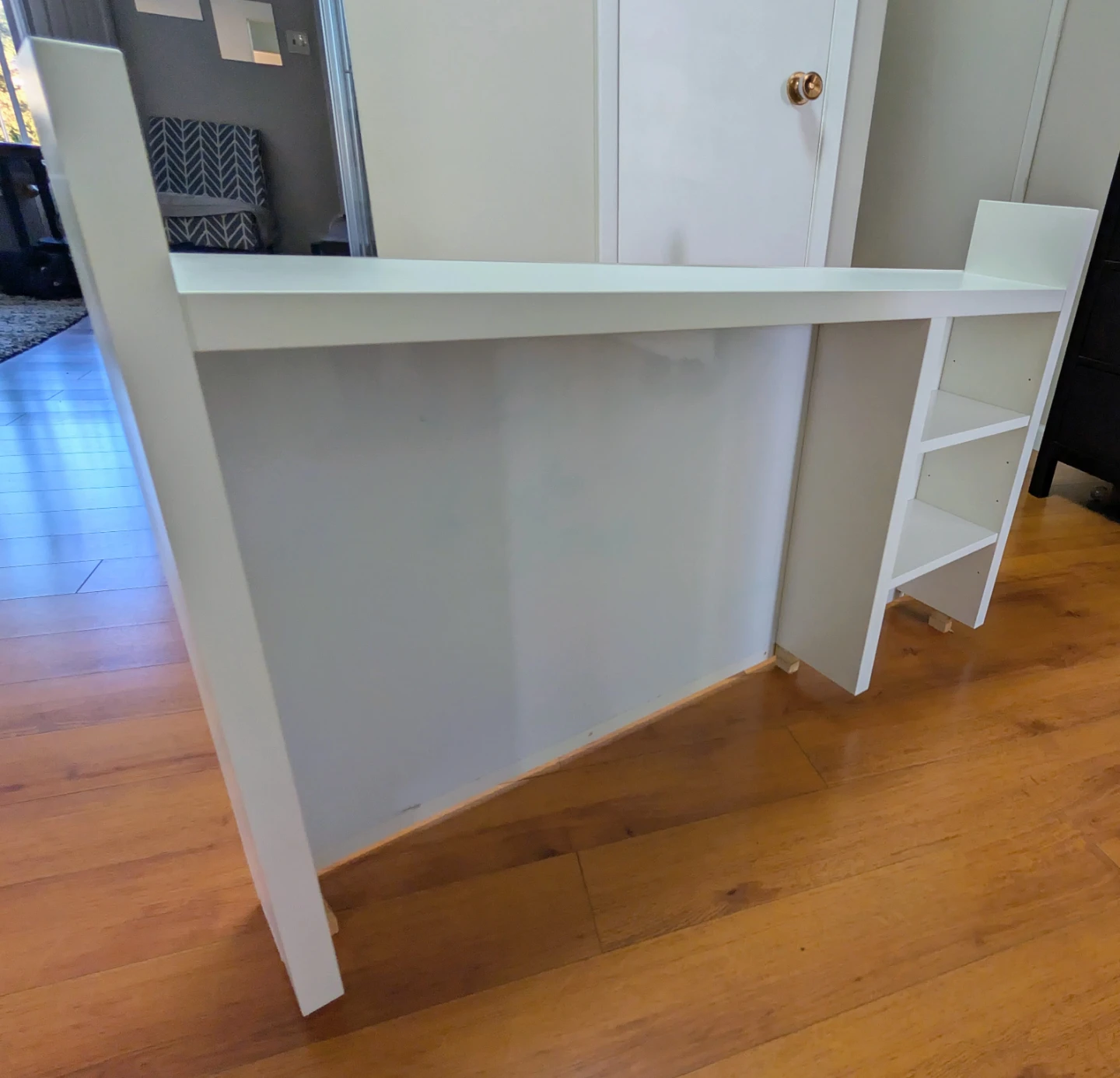 White Desk top shelf - Mickie Ikea - photo 2
