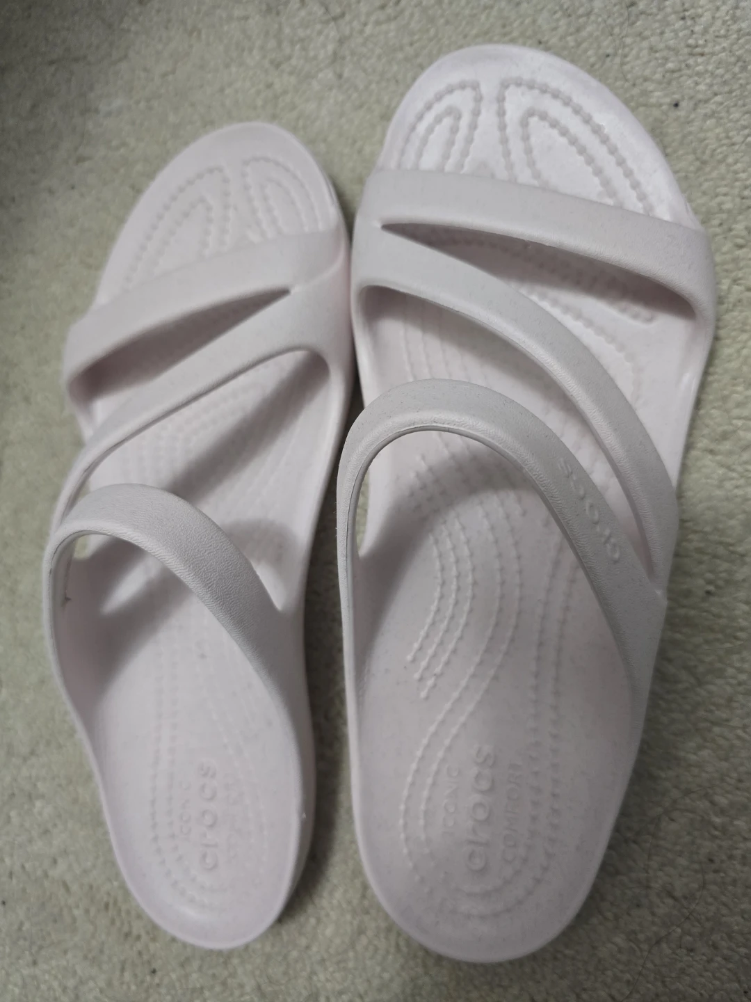 Crocs Women's Size 9 Light Pink Sandals