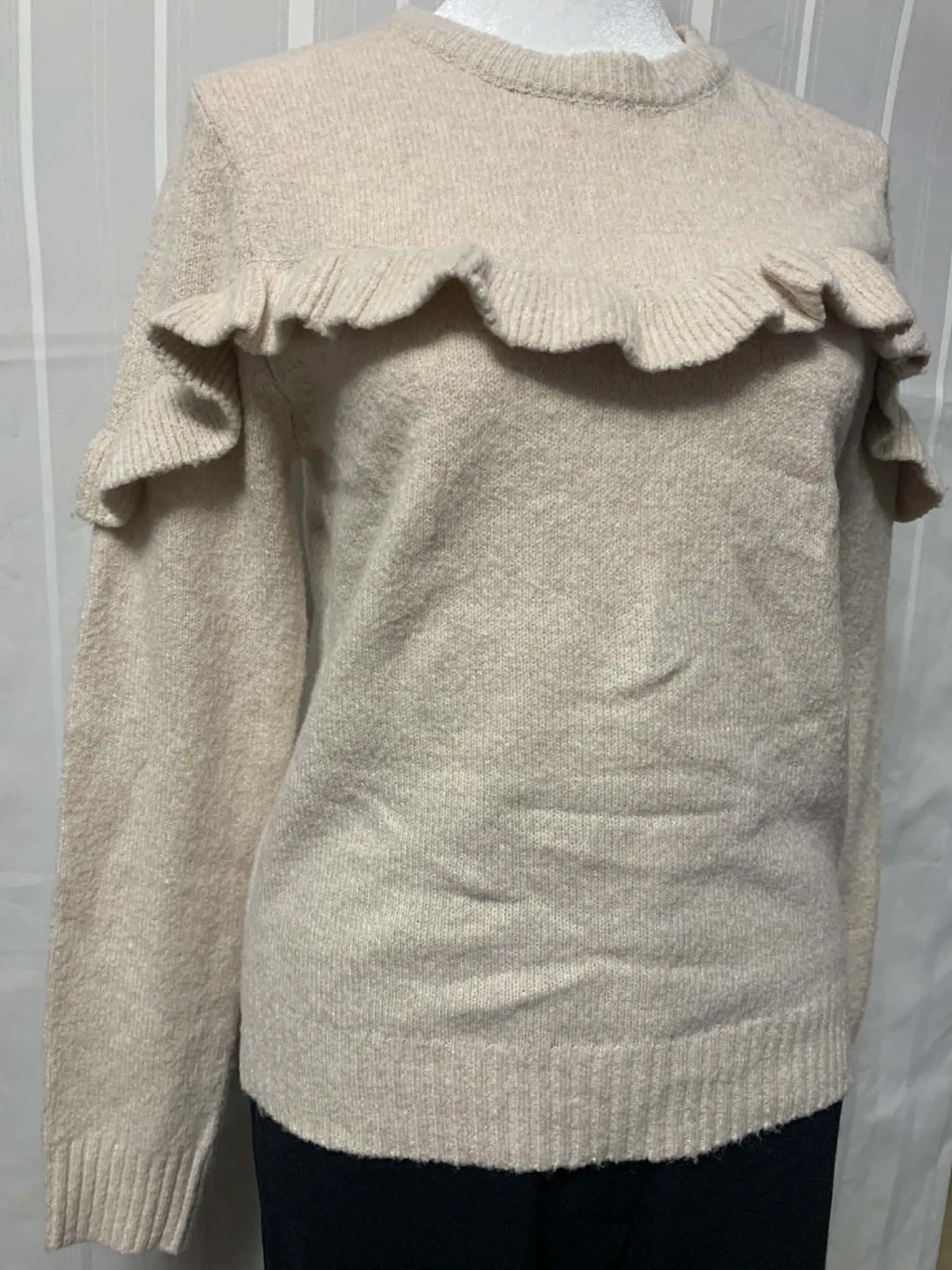 Cream Ruffled Knit Sweater - photo 2