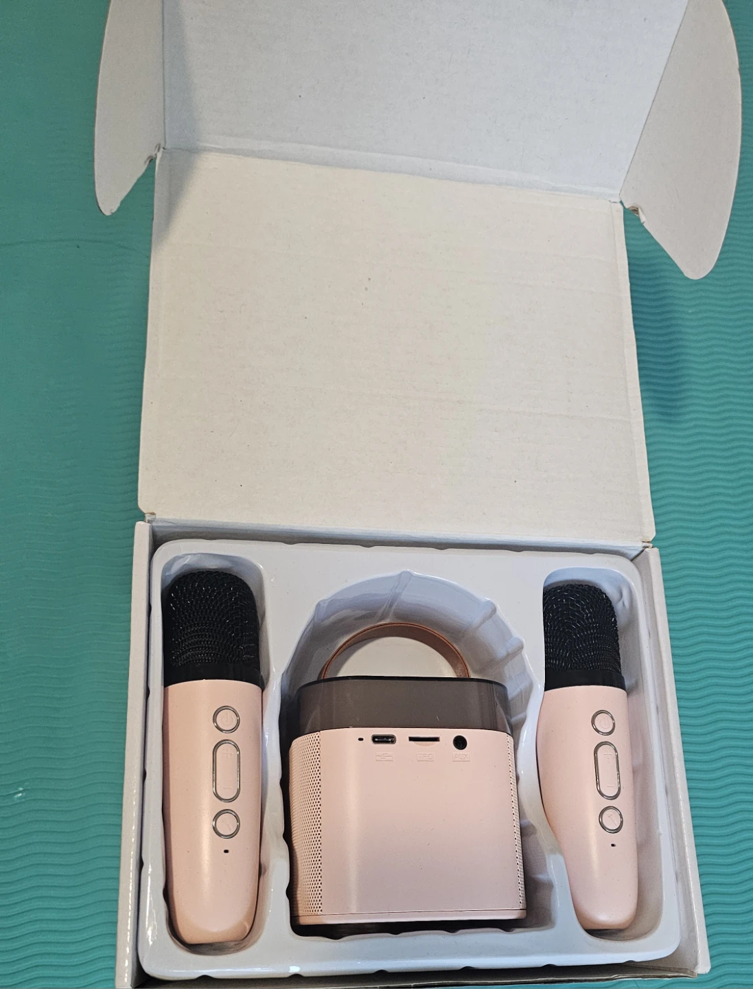 Pink Portable Bluetooth Speaker with 2 Microphones