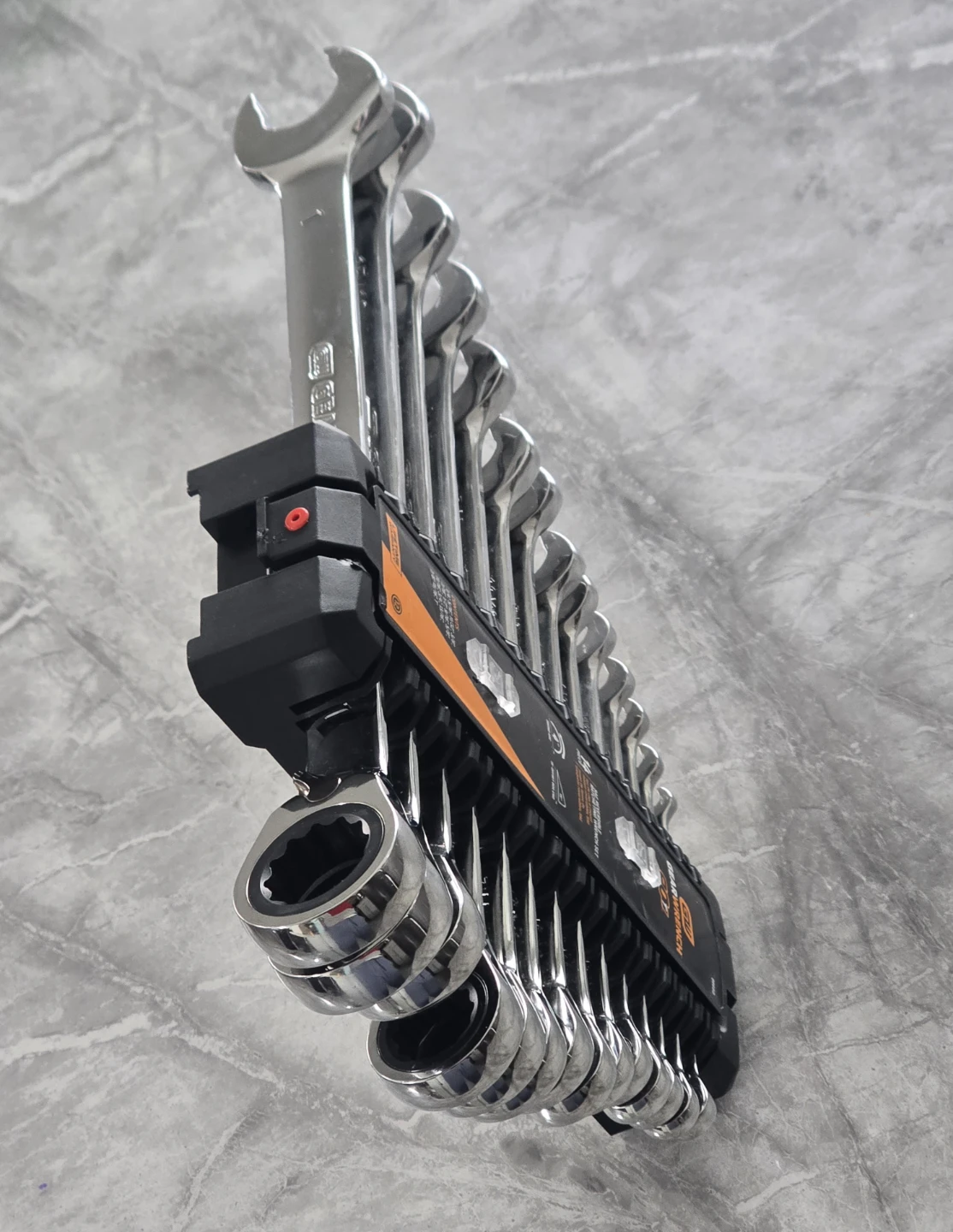 GEARWRENCH 14 Piece 90-Tooth 12 Point SAE Reversible Ratcheting - photo 2