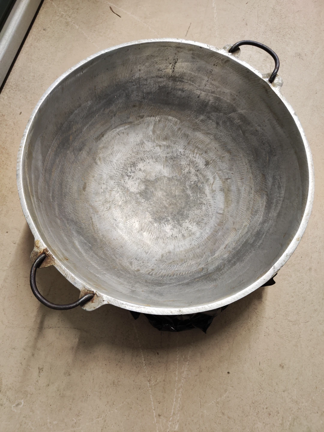 KAHARE, GUYANESE FRYING PAN, WOK 24" diameter x 11.5" deep - photo 3
