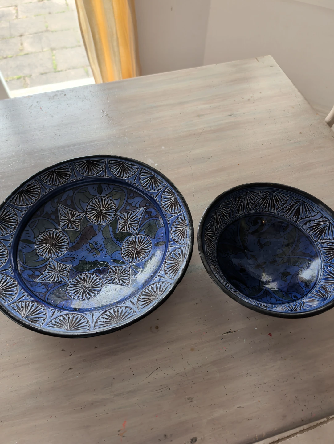 Two decorative ceramic bowls
