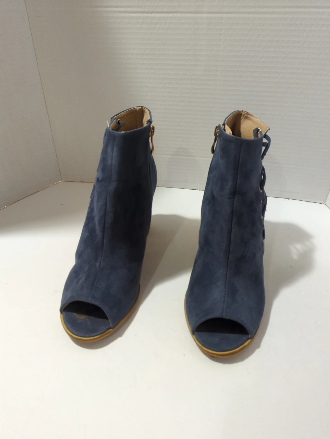 Catherine Malandrino Blue Suede Peep Toe Booties - photo 4
