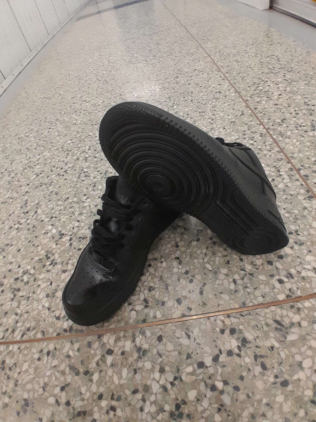 Nike Air Force 1 Low Black Sneakers Size 9 - photo 3