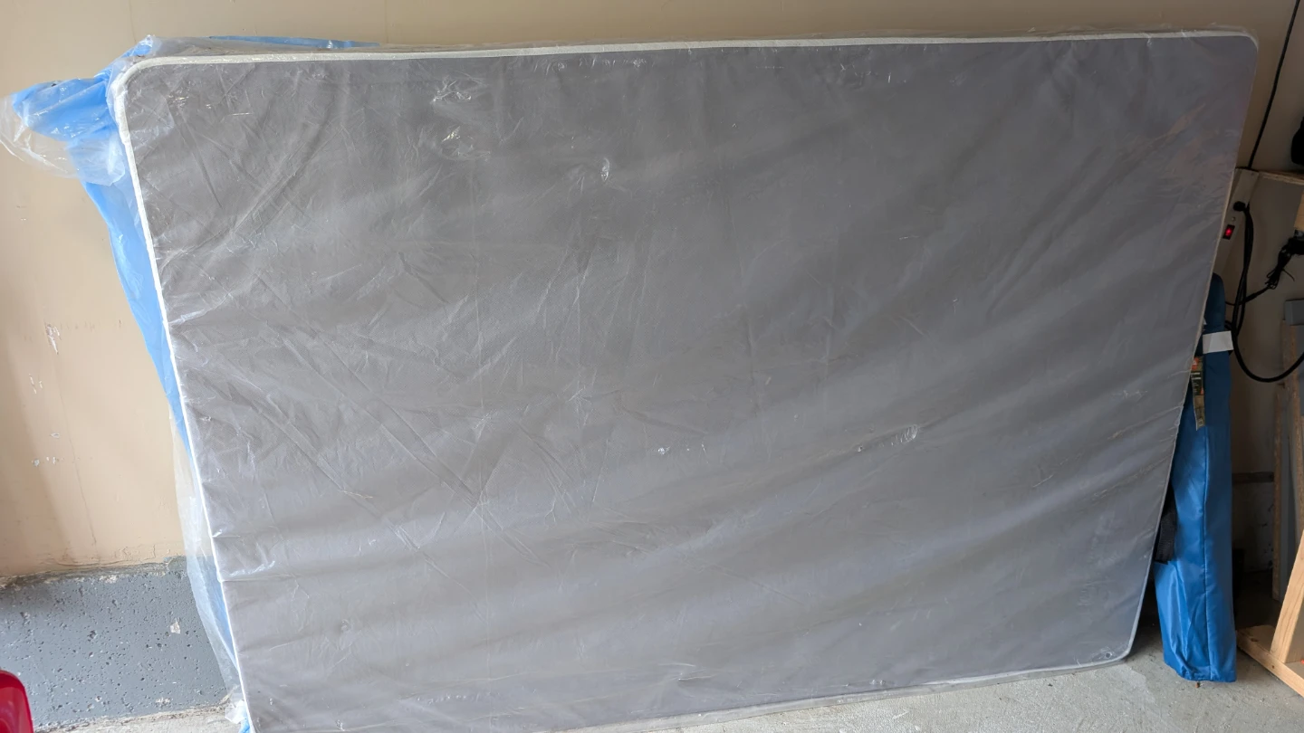 Box for double mattress