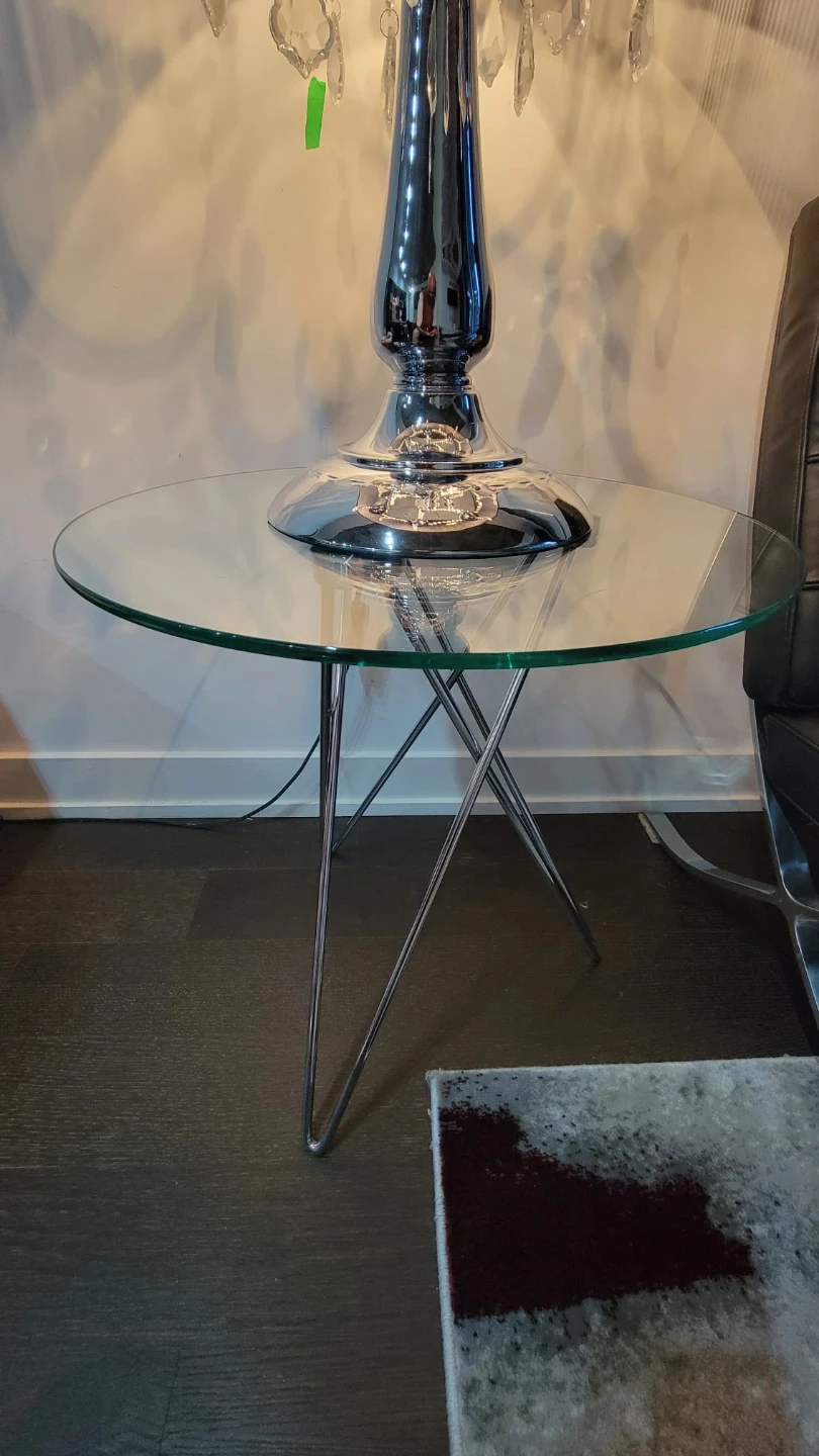 Glass top accent table with chrome legs - photo 2