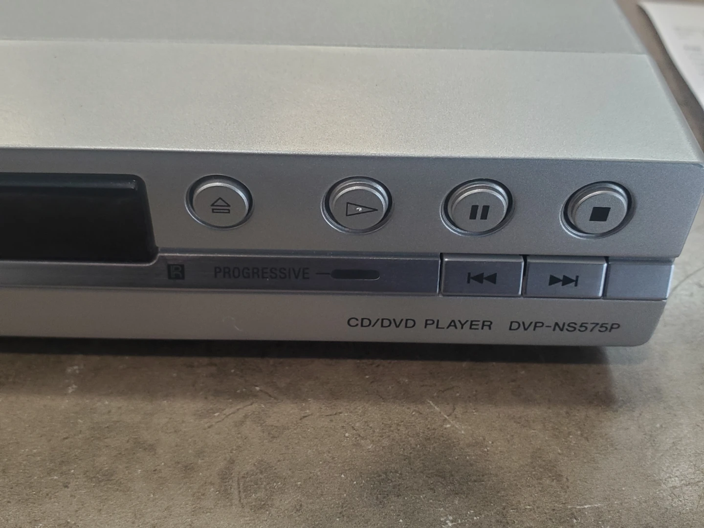 Sony Progressive Scan CD/DVD Player DVP-NS575P with Remote - photo 4