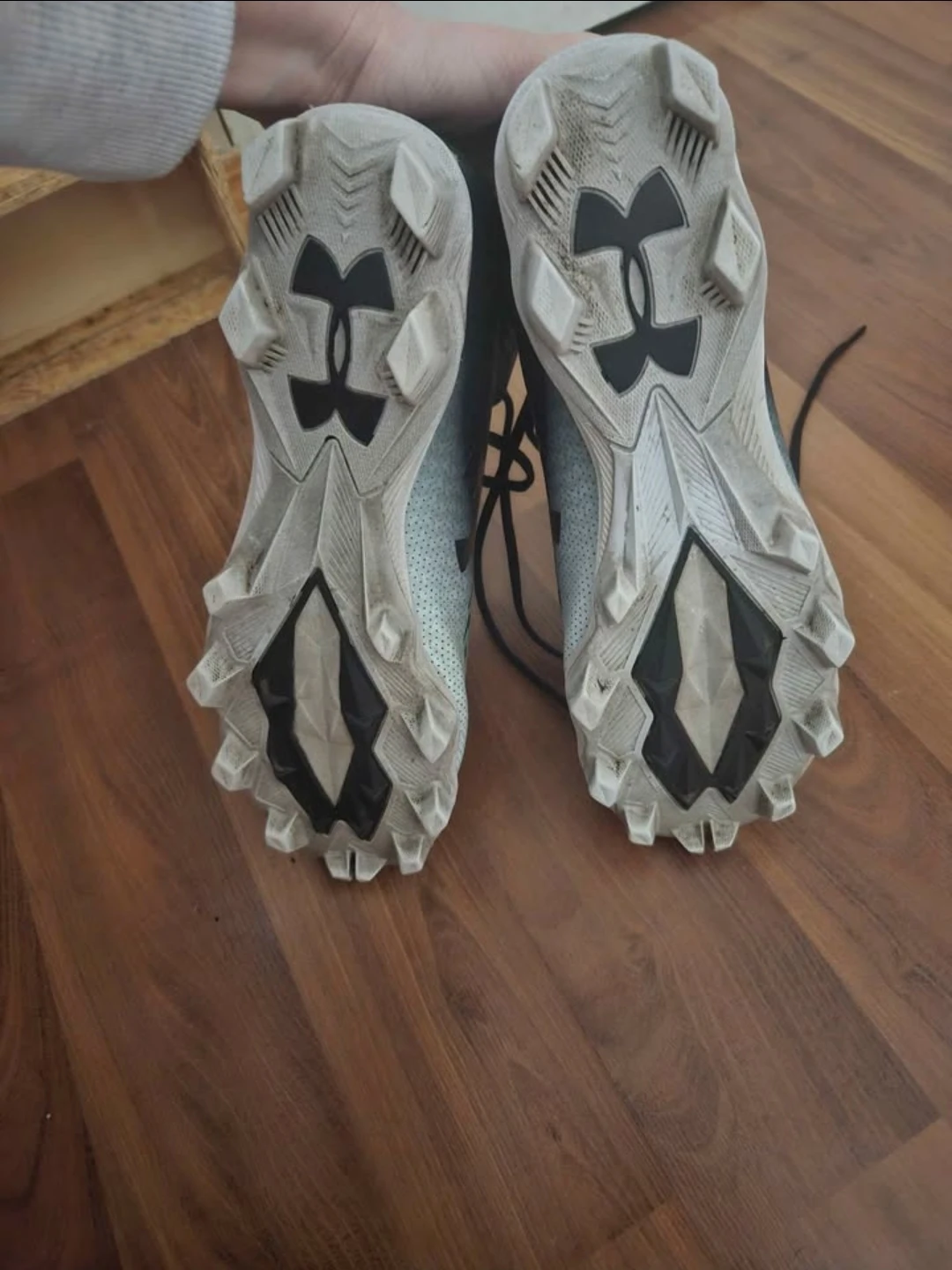 Under Armour Football Cleats - Size 10 - photo 2