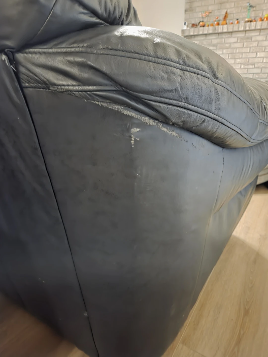 Black Leather Sofa - photo 3