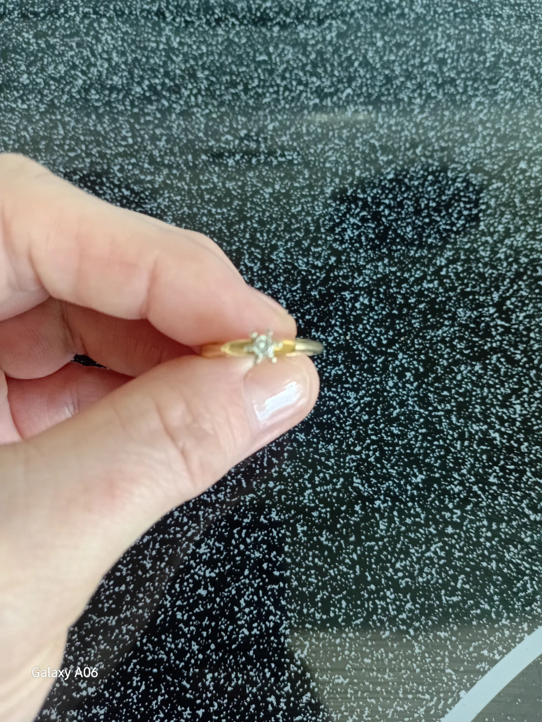Gold Diamond Engagement Ring - photo 3