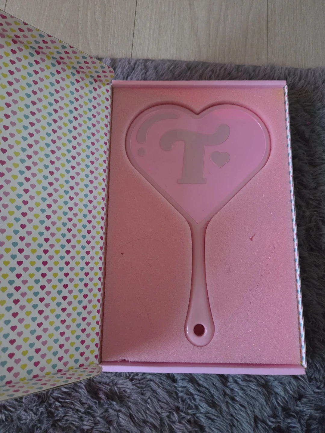 Trixie Cosmetics Heart Handheld Mirror with Box - photo 4