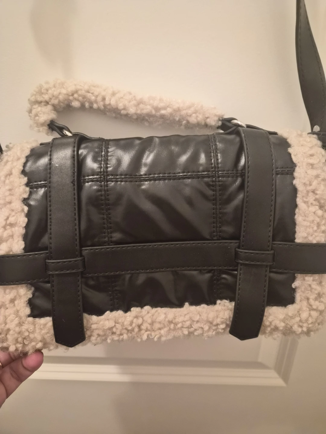 ZARA Black Faux Leather & Sherpa Shoulder Bag - photo 2